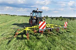 New CLAAS volto 55 tedder rakes for sale at Mad Farmer SA