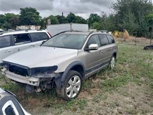 Volvo XC70 2010 T6 3.0l  Stripping for Spares All parts available DELIVERED COUNTRYWIDE