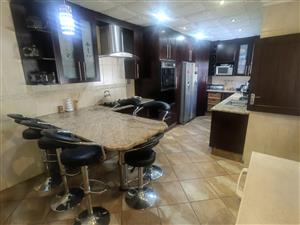 Spacious Modern family home with lapa , entertainment area and swimming pool in Visagie Park