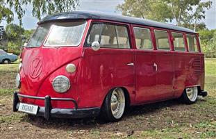 1974 VW Kombi Split-window
