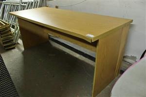 BROWN OFFICE TABLE S067353C