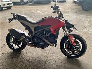 2016 DUCATI  HYPERSTRADS 939