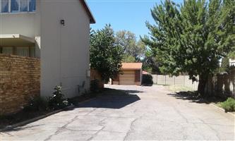 !Stunning Cozy Duplex Up For Sale!