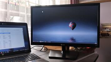 LG 21.5'' LED Monitor