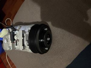 Mercedes Benz w203 c180 , c200 aircon compressor