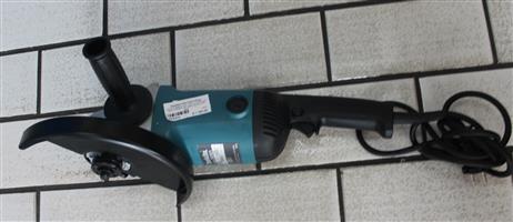 MAKITA MO921B BIG ANGLE GRINDER WITH COVER, KEY AND HANDLE IN BOX S065683A