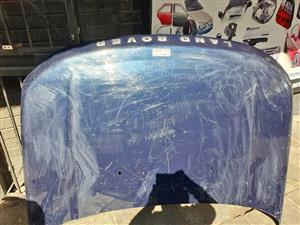 Land Rover Discovery 4 bonnet