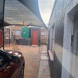 Rooms for rental in hammanskraal next to jubilee mall