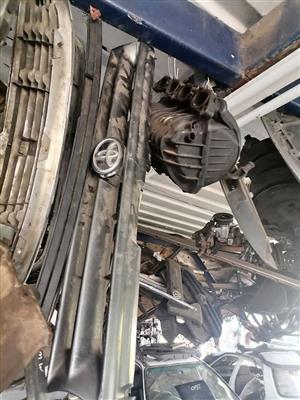 TOYOTA CONQUEST FRONT GRILL