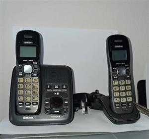 Uniden Dect 1635 base with answering systemandcordless handset.8