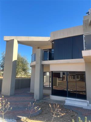 House For Sale in Eagles Crest
