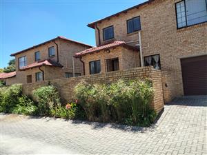 Stylish three bedroom  2.5 bathroom free standing townhouse