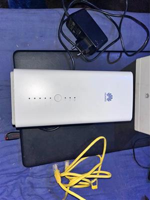 HUAWEI WiFi router