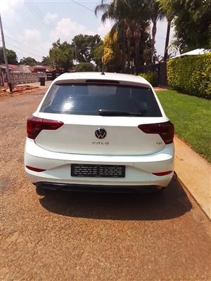 2022 polo Life 1.0Tsi,with 49000km full service history with agent