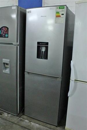 HISENSE FRIDGE W/WATER DISPENSER S066689A