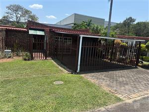 3 or 4 Bedroom Townhouse in secure complex close to Ilanga Mall