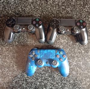 PS4 Controllers 