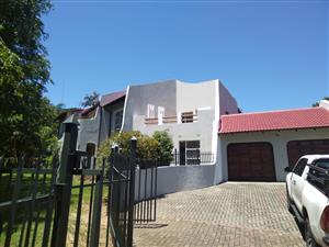 House Rental Monthly in West Acres