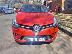 2019 RENAULT CLIO 4 900T ENGINE PETROL, MANUAL, MILEAGE 58000KMS, MAROON COLOR