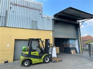 Warehouse/Factory/Office to Let in Hennopspark, Centurion