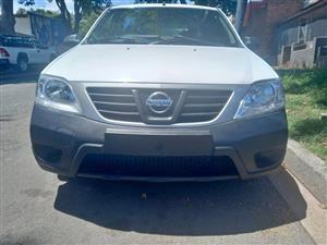 2015 Nissan NP200 1.6 Mileage 89000 Manual  Petrol  Spare key  White Color