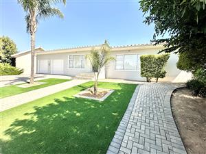 Space, Comfort and Location – Malmesbury Living at Its Best