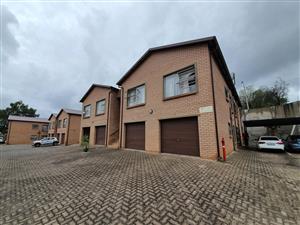 2 Bedroom Unit Radiokop Roodepoort
