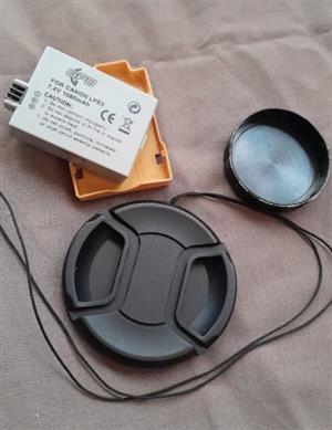 Battery and bits for c.a.n.o.n camera 