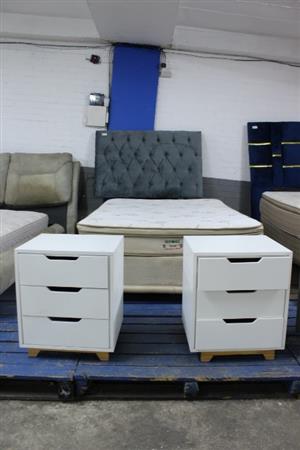 BROWN DOUBLE BASE SET W/HEADBOARD AND 2 PEDESTALS(S066676A)