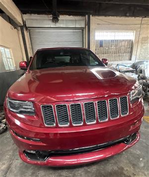 2014 Jeep Cherokee SRT Automatic transmission 6.4L HEMI Stripping for spares 