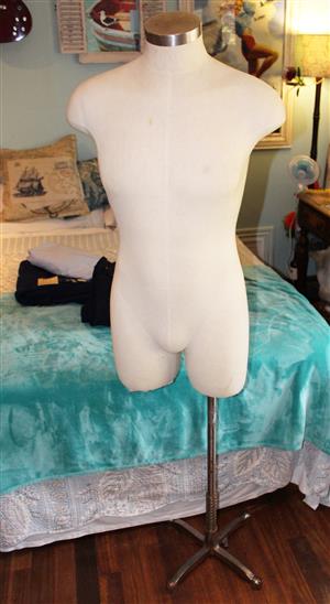Cotton On Male Half Mannequin On Stand Beautiful! 