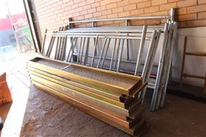3 METER COMPLETE SCAFFHOLDING(S066811A)