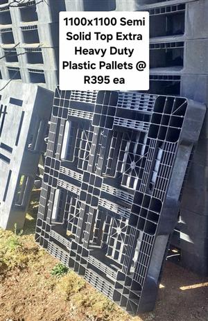 Semi solid top plastic pallets extra heavy flat weight Jhb South 
