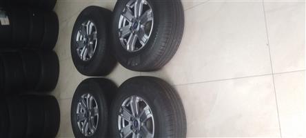 17 inch OEM Ford New gen rim with new 225/70 R17 continental cross contact tyres