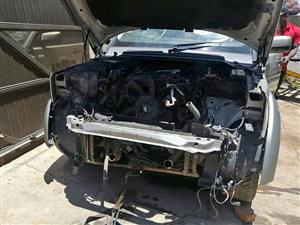 Discovery 4 SDV6 SE now stripping for spares