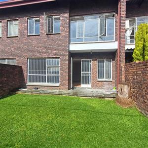 Townhouse For Sale in Hermanstad