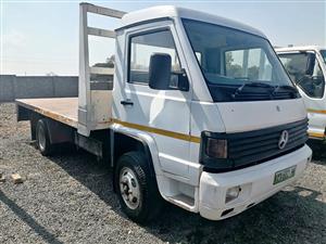 1998 Mercedes-Benz  Flat bed