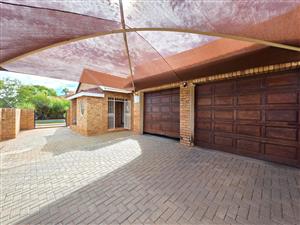 House For Sale in Royldene