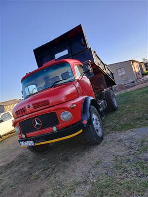 Mercedes-Benz Bullnose 6 cube tipper 