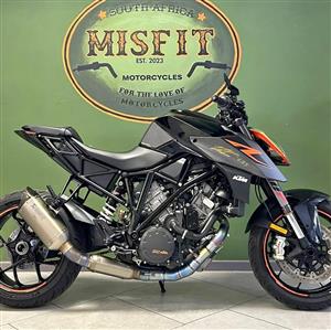2017 KTM Super Duke 1290 R