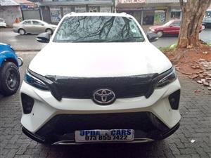 2018 TOYOTA FORTUNER 2.8GD6 4X2  MANUAL  WHITE COLOUR  LEATHER SEAT  157.000KM  DIESEL 