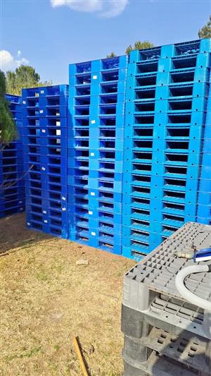 Plastic Pallets & Shipping crates For Sale Jhb South