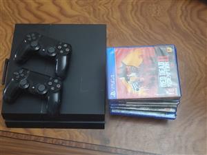 Playstation 4 and 10 PS4 games