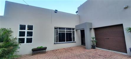 Big 4 bedroom house to rent in Sinoville