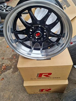 Mags size 4/100/114 Brand new mags size 15