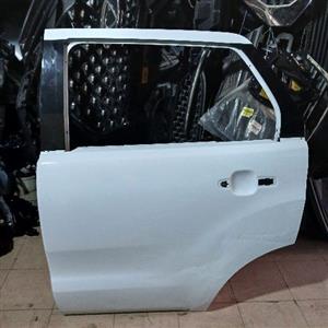 Ford everest door