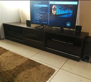 Sansui 40 inch Smart LED TV - Full HD and TV Stand and Double bed, R2500 both 