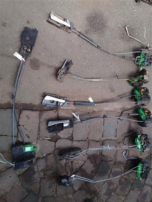 2011up Hyundai accent door lock mechanism
