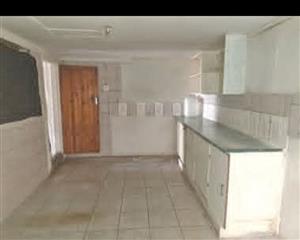 Haddon Turffontein backroom to rent 