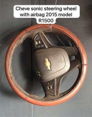 Chev sonic steering wheel with airbag 2015 model 